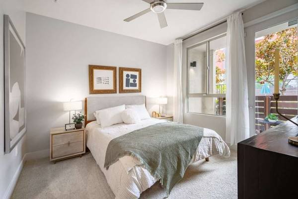 $2,466 / 1br - 743ft2 - 1 bedroom, Elevator, Pantry with Adjustable Shelves (6300 Variel Ave, Los Angeles, CA)