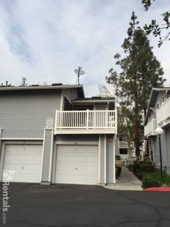 $2,795 / 2br - 975ft2 - 2 Bedroom 1.5 Bath Condo plus Parking c233 (Azusa)