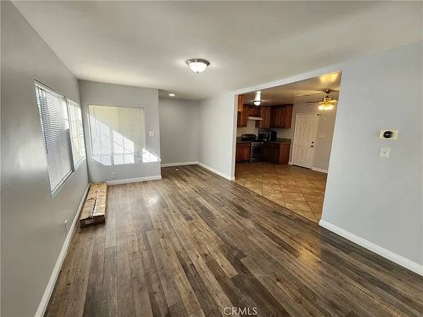 $3,400 / 3br - Spacious 3 Bedroom ADU, Large Patio, Laminate Floor, Central AC, Granite (North Hollywood)