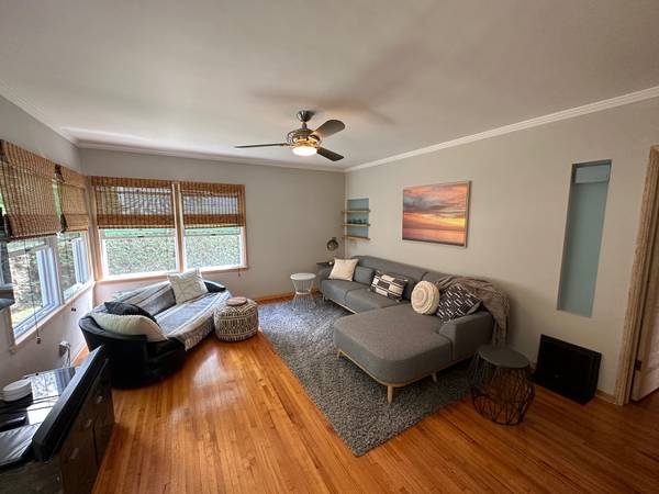 $3,400 / 1br - 700ft2 - Furnished Mid-Century Modern Bungalow in Santa Monica - Short Term (Santa Monica)
