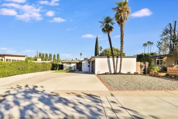 $7,498 / 4br - 1500ft2 - Single Family Residence Available at 6564 Kelvin Avenue, Winnetka, CA