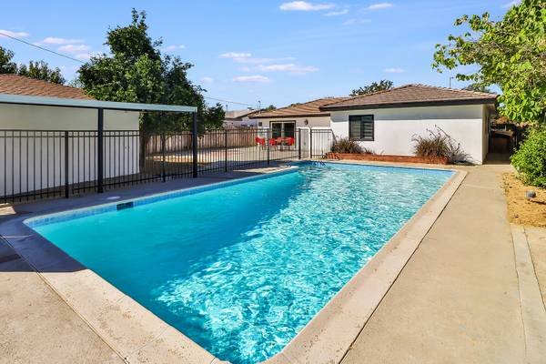 $8,499 / 4br - House For Rent at 8520 Jumilla Ave, Winnetka, CA