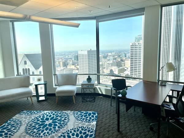 Premium Executive Office: Up to 40% Off! (Los Angeles)