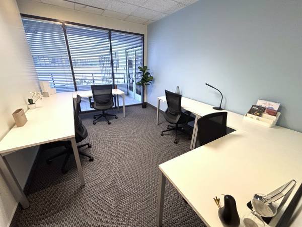 $1,619 Sunny Window Office – Free Parking, Utilities Included. (Torrance)