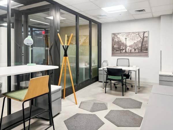 $119 Daily Desk Dreams - Unlimited Office Use! Inquire Today! (Santa Monica)