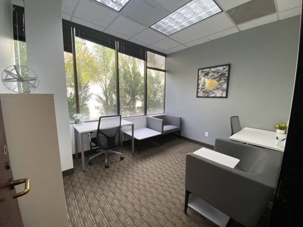 $1,120 Create, Collaborate, Succeed: Discover Our Office Space! (Rolling Hills)