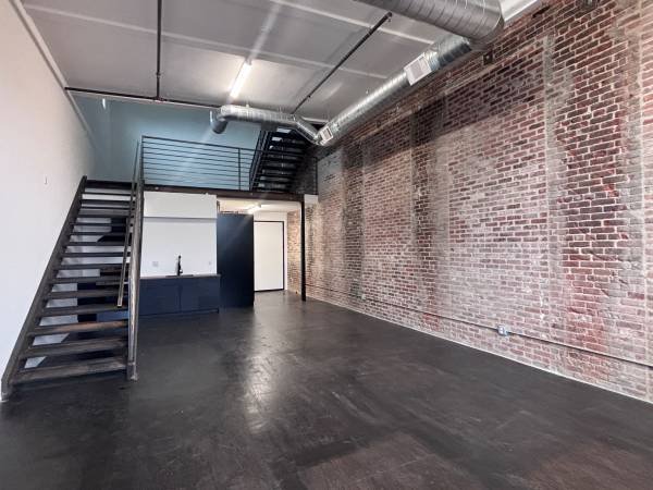 $3,795 / 1550ft2 - New York Inspired Artist Lofts/ Work Studios-In-unit Washer &amp; Dryer