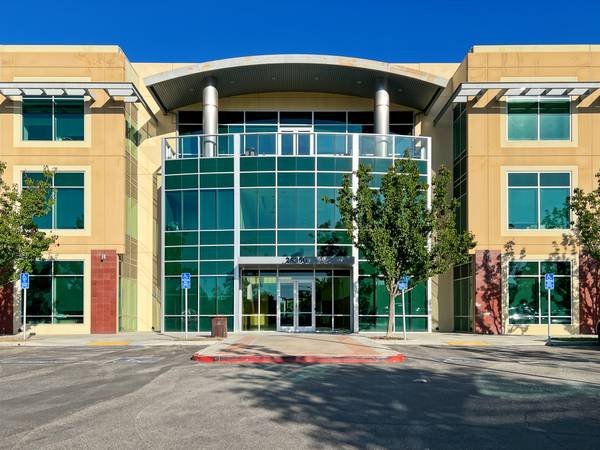 BLACK FRIDAY Up to 35% Off Coworking Space w/ 24/7 Access (Valencia)