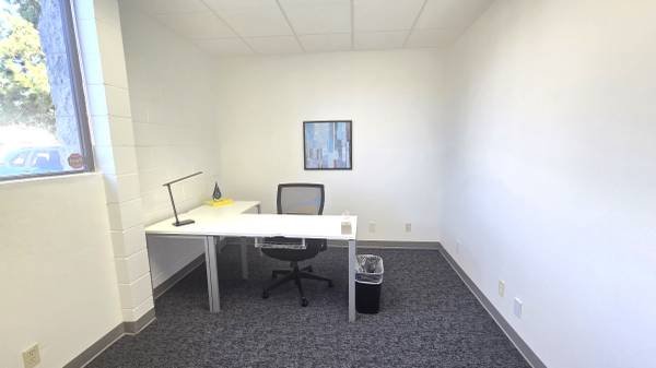 $589 FULLY FURNISHED PRIVATE OFFICE IN THE SOUTH BAY! FREE PARKING (Torrance)