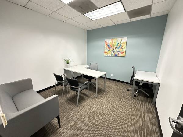 $1,229 Bright &amp; Spacious Office | High-Speed Internet | Secure Building (Gardena)