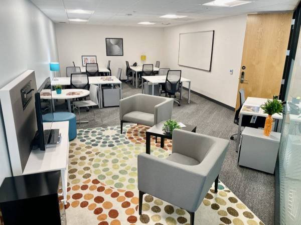 1/4 Floor Available! Up to 120 ppl.. starting at $299 / person (Hollywood)