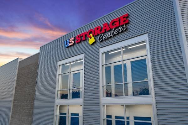 TWO 10x20 RIGHT NEXT TO EACH OTHER 3rd floor at US Storage LA (Los angeles)