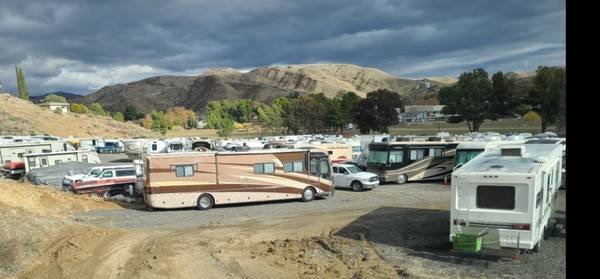 $100 A better option than just RV Storage $100 and up RV Trailer boat (Santa Clarita)