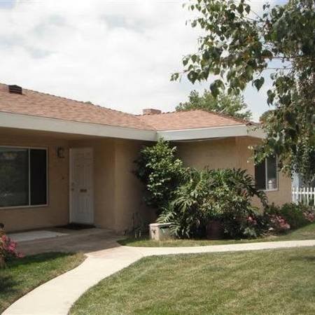 $1,000 / 1br - 1 Person Private Room Available in the Northridge / CSUN Area (Northridge / CSUN Area)