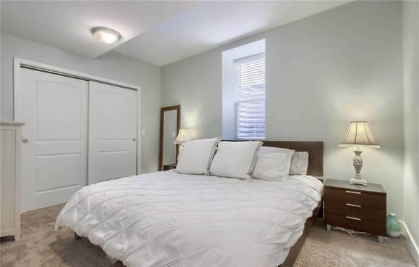 $770 / 3br - 1387ft2 - Sunny master bedroom with bath near Abbot Kinney (Venice)