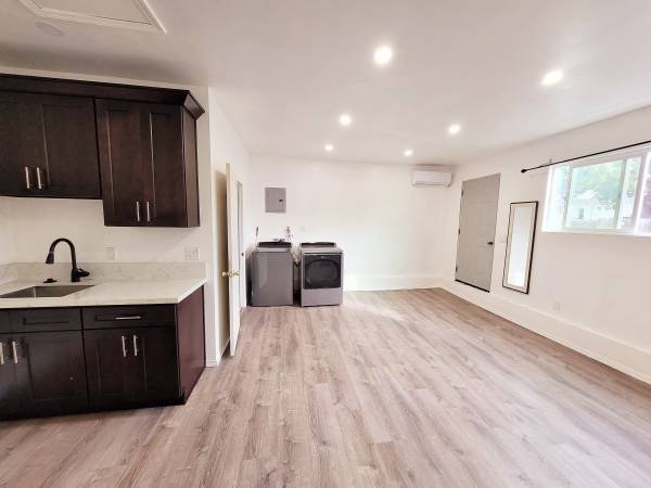 $1,700 / 300ft2 - Studio Guest House Coastal San Pedro (San Pedro)