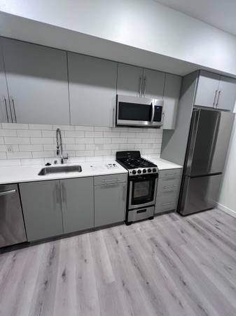$2,343 Koreatown Luxury Studio Sublease (Koreatown, Los Angeles)