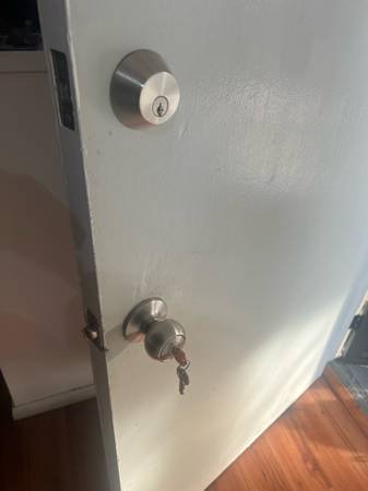 Mobile Locksmith Services for Auto, Residential, and Commercial (Signal Hill / Cerritos / Long Beach)