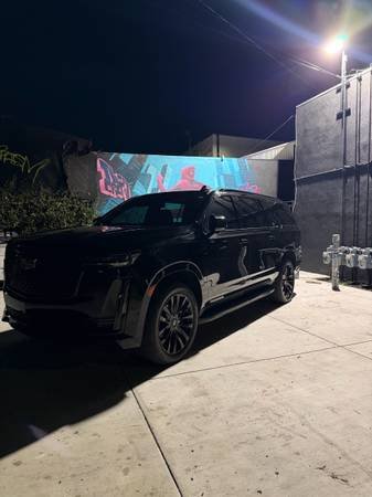 Black SUV Service, Available Cadillac Escalade ESV Service for $100 per 1 Hour (LAX)