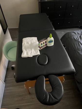Young Male Masseuse at Your Service (Sherman Oaks)