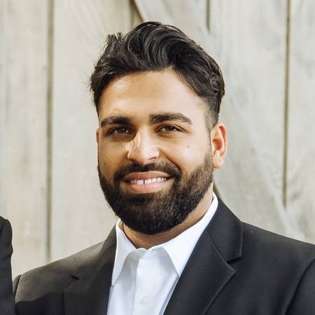 Social Media and Branding Expert