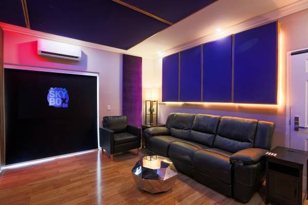 Professional Recording Studio $59/hr Includes Engineer (Los Angeles)