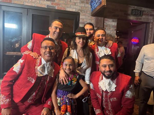 Mariachi Victoria (Los Angeles)