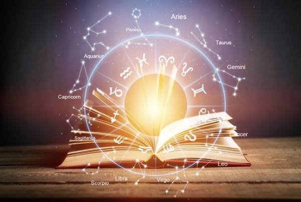 Celebrity Astrologer Offering Event Appearances and Readings in Los Angeles