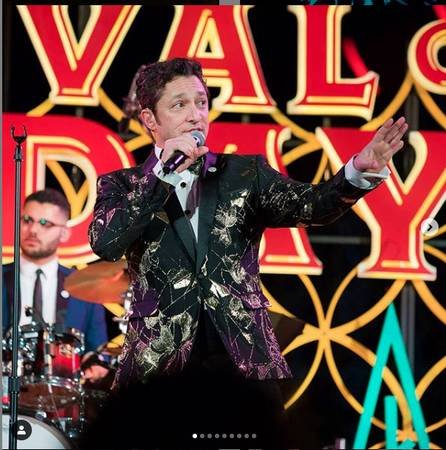 Number One Best Wedding Singer, Singing Telegram, and Karaoke Party Services for Birthdays in LA, Sherman Oaks, Beverly Hills, Burbank, etc.