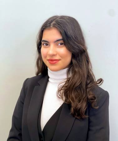 Classical and Pop Piano Lessons with Hasti Almasi (Long Beach)