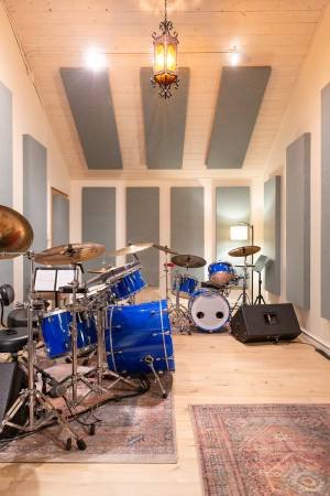 Drum Lessons with Matt Thompson (All Ages, All Skill Levels) (Northridge)