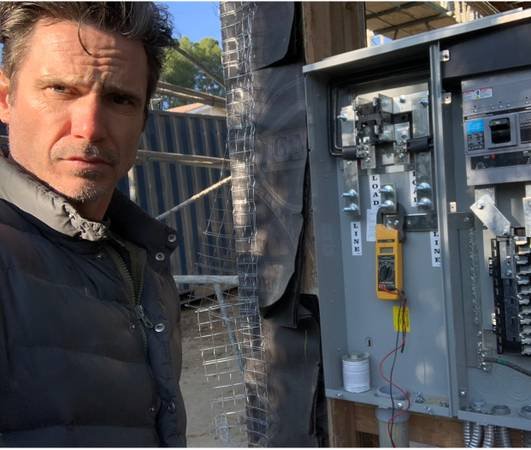 Licensed Electrician for EV Chargers, New Panels, and Remodels (818 263 9892)