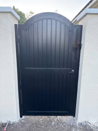 Custom Wrought Iron: Gates, Fencing, and Railings (Malibu / L.A. Ventura County)