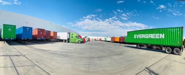 Los Angeles Large Warehouse and Trucking Fleet Seeking Cooperation