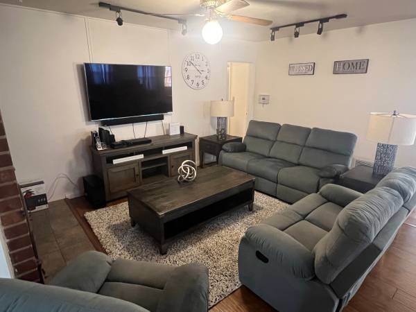 Live-In Cook / House Manager Opportunity in Small Adult Group Home