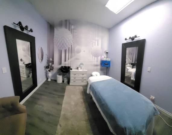 Salon or Spa Booth or Room Rental - Beautiful Facility  - From $30 (upland)